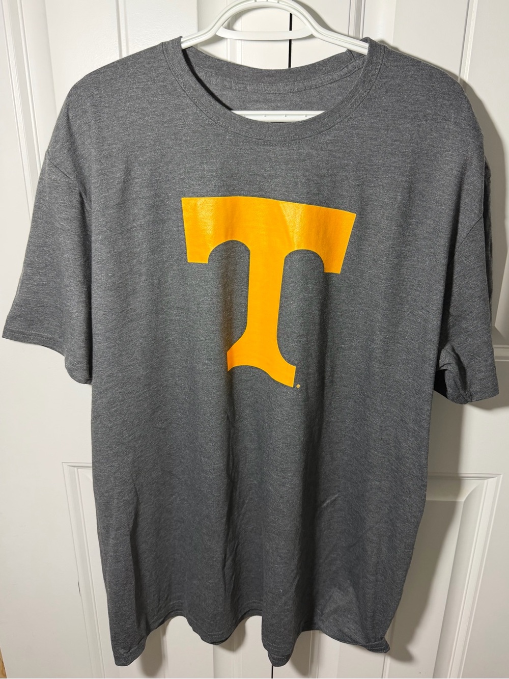 Tennessee Volunteers Fanatics T-Shirt Men’s 2XL Gray Orange Power T Logo NWOT